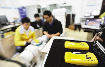 重庆邮电大学传感器件与系统创新团队自主研发的消防定位系统