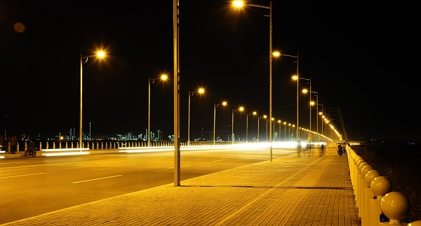全球首例“多色温防雾霾LED路灯”，堪称“中国创造”